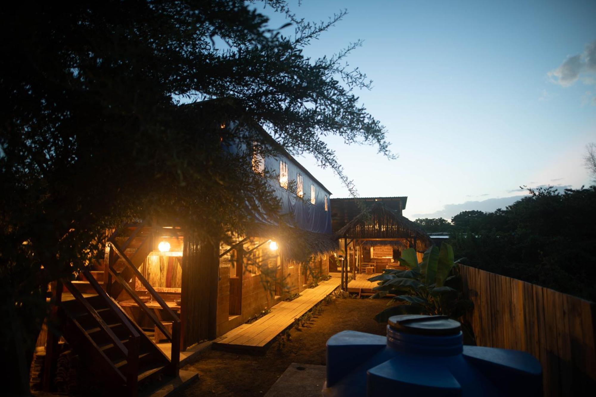 Casa Bambucha Hotel Las Penitas Bagian luar foto