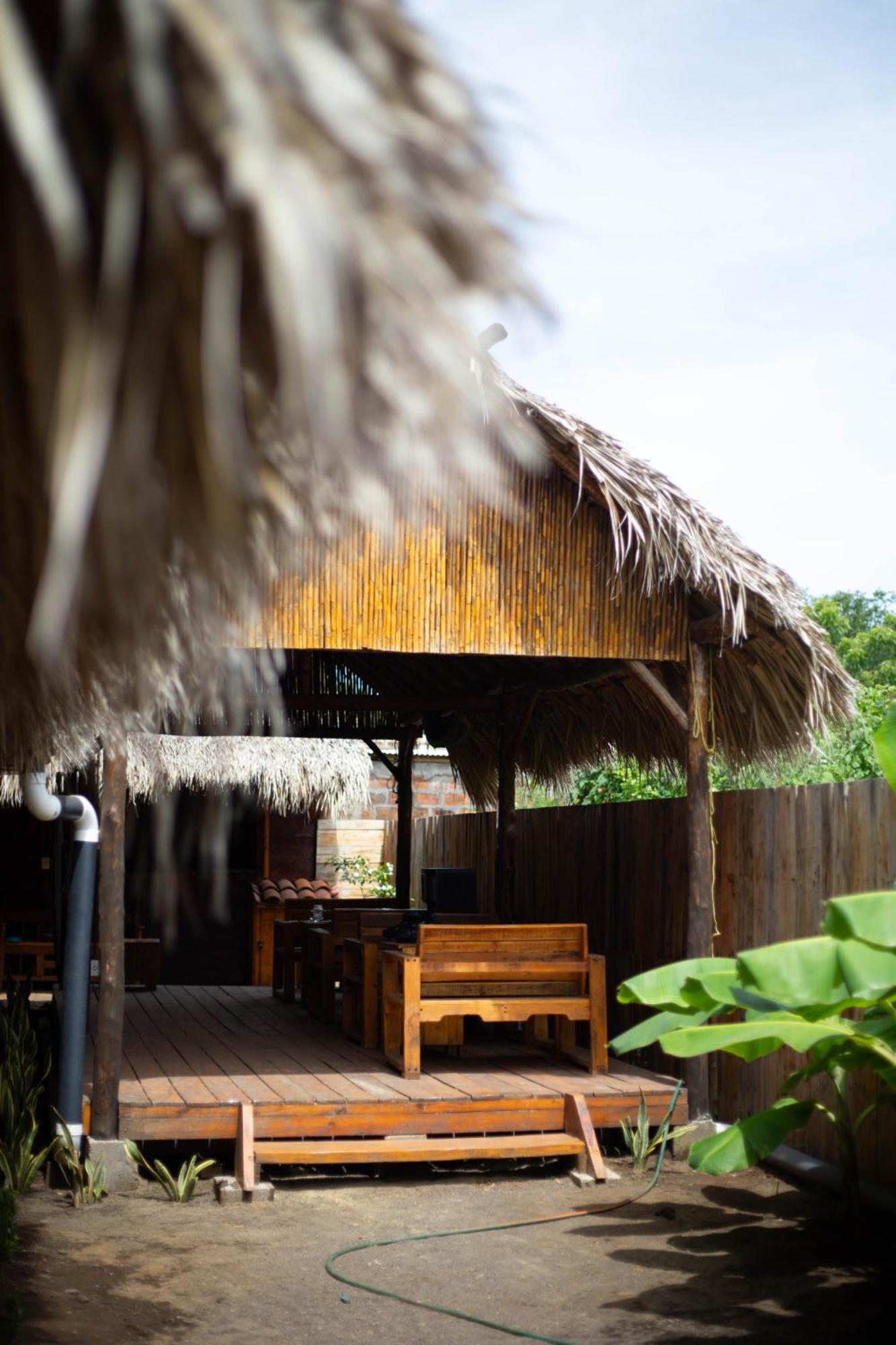 Casa Bambucha Hotel Las Penitas Bagian luar foto